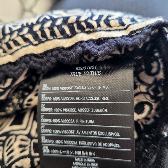 Volcom mini skort. - Picture 8 of 9